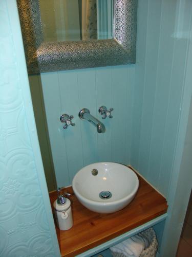 Ένα μπάνιο στο Osborne House B&B Workington