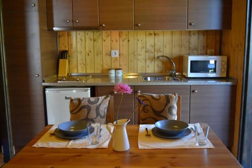 Dapur atau dapur kecil di Complejo Camping La Mata