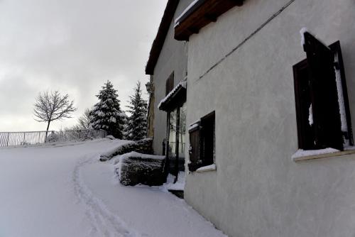 Robur Marsorum Albergo Diffuso v zimě