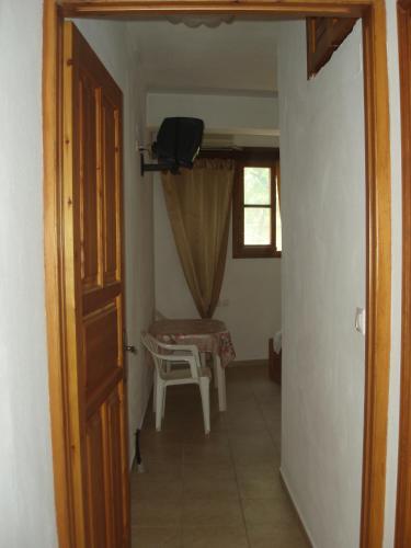 skiathos studios HL