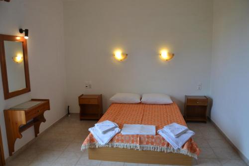 skiathos studios HL