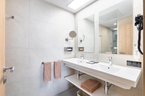Ένα μπάνιο στο Hotel Riu Buenavista - All Inclusive