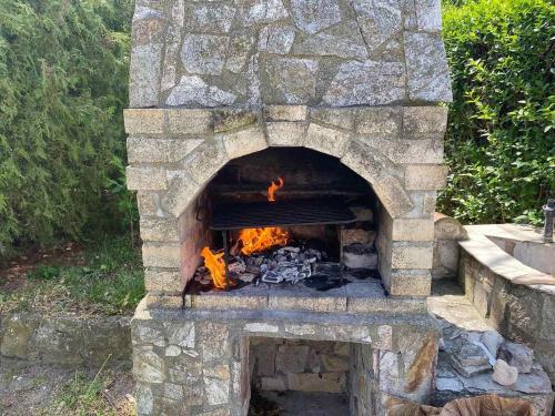 Εγκαταστάσεις μπάρμπεκιου για όλους τους επισκέπτες της βίλας