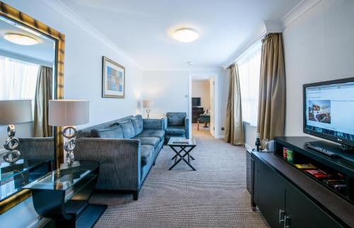One-Bedroom King Suite