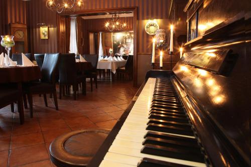 Φωτογραφία από το άλμπουμ του Restauracja RETRO σε Oborniki Śląskie