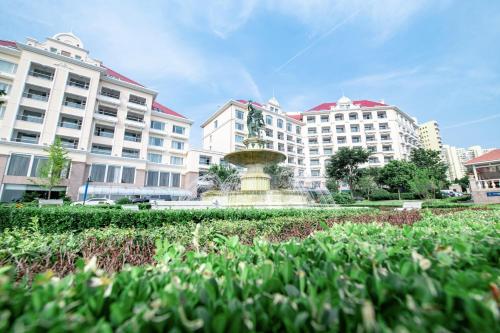 Jardín al aire libre en Qingdao Seaview Garden Hotel
