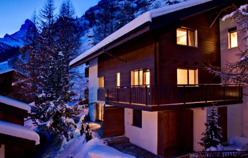 Chalet Zen Zermatt, 100m from Ski Lift and Piste