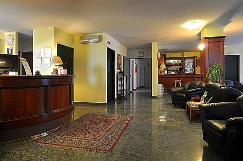 Ascot Lodging