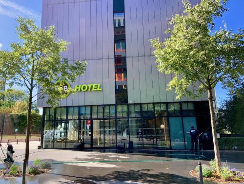 B&B HOTEL Paris Porte des Lilas, Parigi – Prezzi aggiornati per il 2023