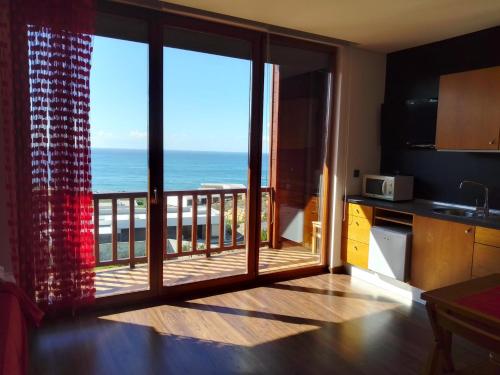 Gallery image of Coxos Beach Lodge in Ericeira