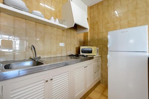 Foto Apartamentos San Antonio Beach 3