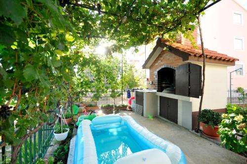 Roso apartment with sea view