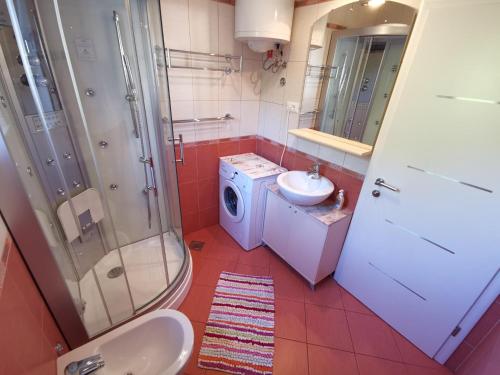 ห้องน้ำของ Apartments in Crikvenica 5746