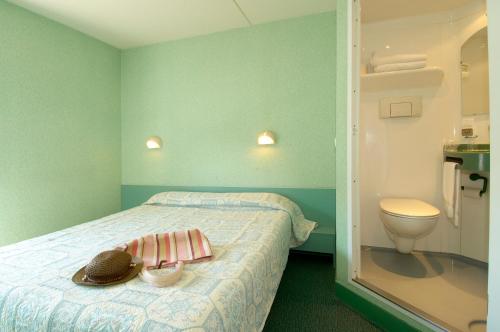 Koupelna v ubytování Fasthotel Lille Aéroport Lesquin