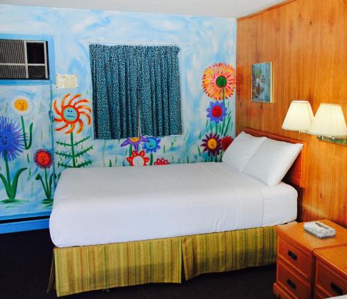 Algonquin Motel 객실 침대