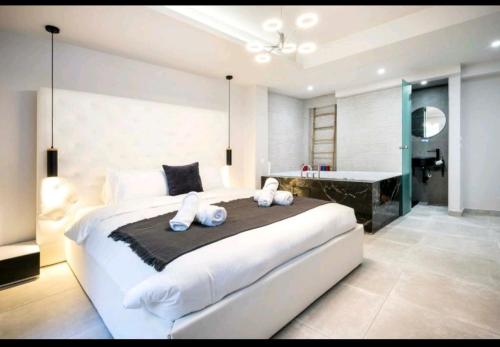 DELUXE ROMANTIC JACUZZI