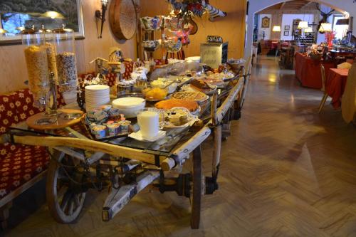 Jídlo v hotelu nebo okolí