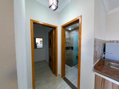 Φωτογραφία από το άλμπουμ του Blue Hole Studios σε Saint Catherine