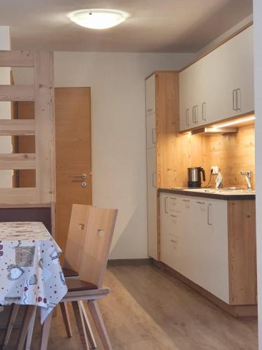 Una cocina o zona de cocina en Residence Majarai
