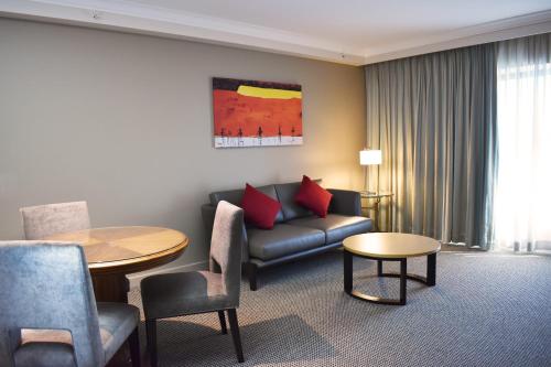 Stamford Plaza Sydney Airport Hotel & Conference Centre Image