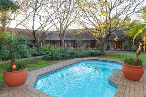 Gallery image of Safari Club Guest Lodge OR Tambo International Airport in Kempton Park