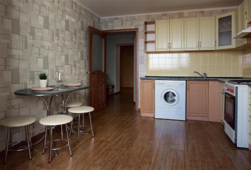 Dapur atau dapur kecil di Двохкімнатні апартаменти в новому ЖК біля Дніпра!