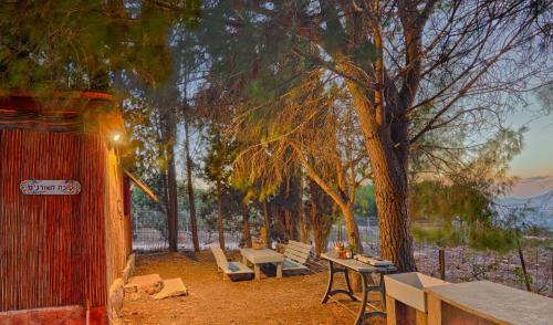 Un paisaje natural cerca del camping