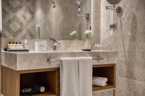 Ένα μπάνιο στο BN Hotel Thermal & Wellness