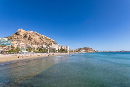 Beach Suite, city & mountain view