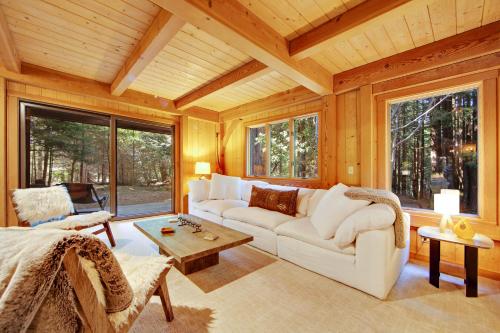 Pomo Creek Cabin – Photos 3