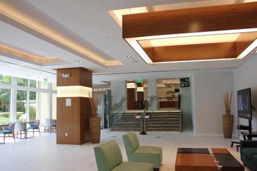 Holiday Inn Miami Beach-Oceanfront, an IHG Hotel Image