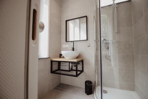 Ένα μπάνιο στο Authentieke Boerderij Woning