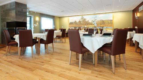 Restaurace v ubytování Thon Hotel Surnadal