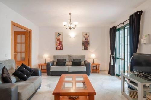 018 - Bright and Comfortable Apartment in the Heart of ...