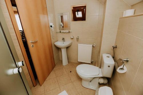 Ένα μπάνιο στο Guest house Lacul Linistit