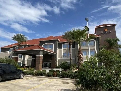 Quality Inn and Suites in Sugar Land