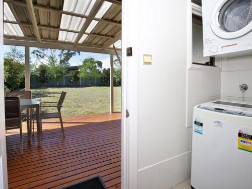 Gambar di galeri bagi Hayes Beach House I Award Winner I 4 Mins to Beach di Callala Beach