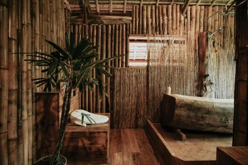 Koupelna v ubytování Treehouse de Valentine