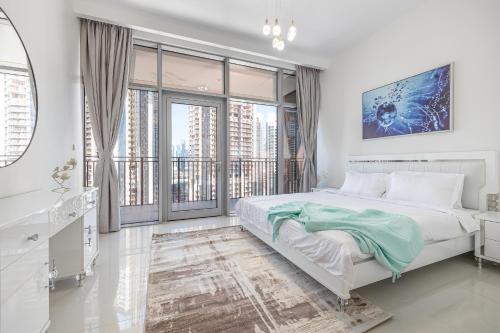 Gallery image of Gorgeous 2 BR mid floor Holiday Home in Downtown in Dubai
