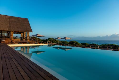Bazén v ubytování Montebelo Milibangalala Bay Resort nebo v jeho okolí