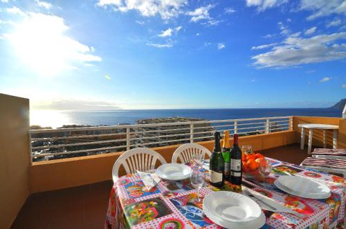 Fotografie z fotogalerie ubytování Los Gigantes, Eva, Panoramic ocean view! v destinaci Puerto de Santiago