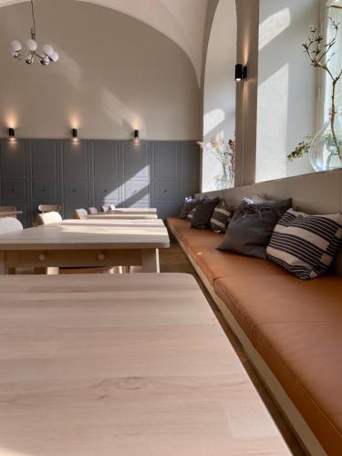Posezení v ubytování Moment Hotels