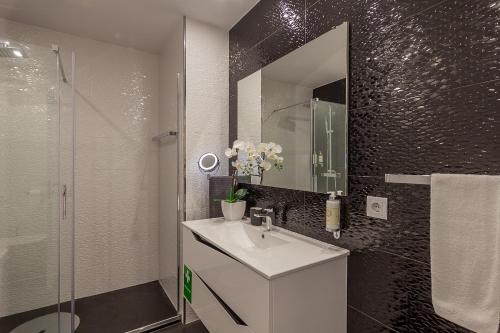 Koupelna v ubytování LED Apartment - Vista Alegre
