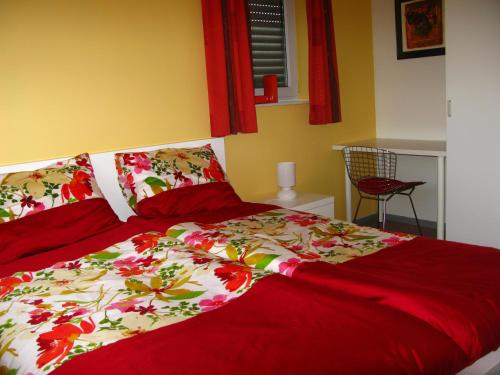 Een bed of bedden in een kamer bij B&B De Beverhoek