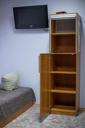 ホステルにある図書室