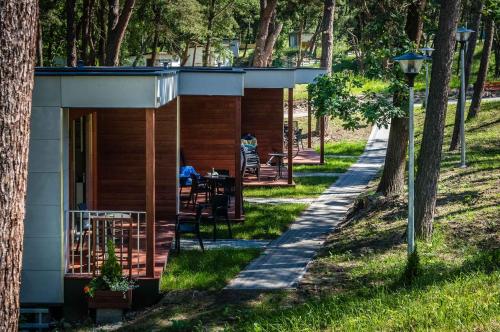 Κήπος έξω από το Hotel *** NAT Krynica Morska