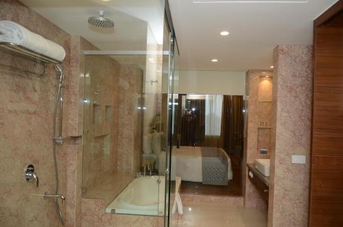 Viraj Sarovar Portico – Photos 5