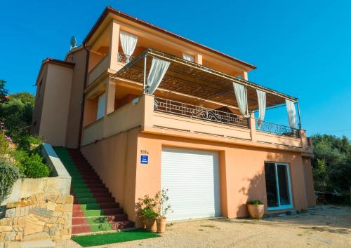 Φωτογραφία από το άλμπουμ του Apartments Villa Kristina σε Supetarska Draga