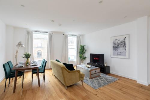 London City Apartments - Luxury and spacious apartment with balcony