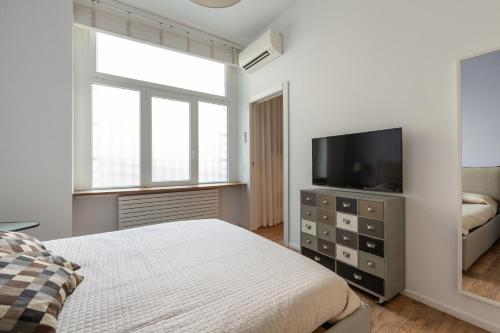 EasyTopStay - Tricolore Modern and Cozy Apartment